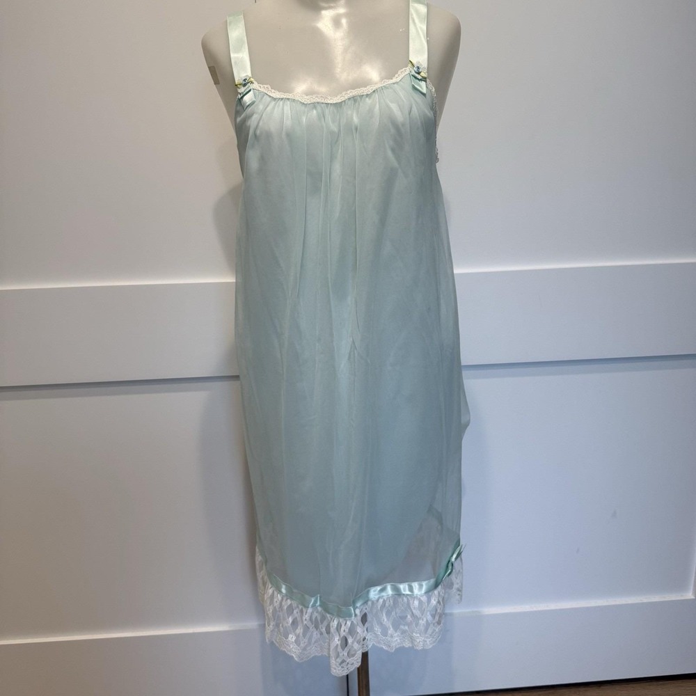 Vintage 1960s Radcliffe Aqua Blue Lace Babydoll Nightgown Nylon